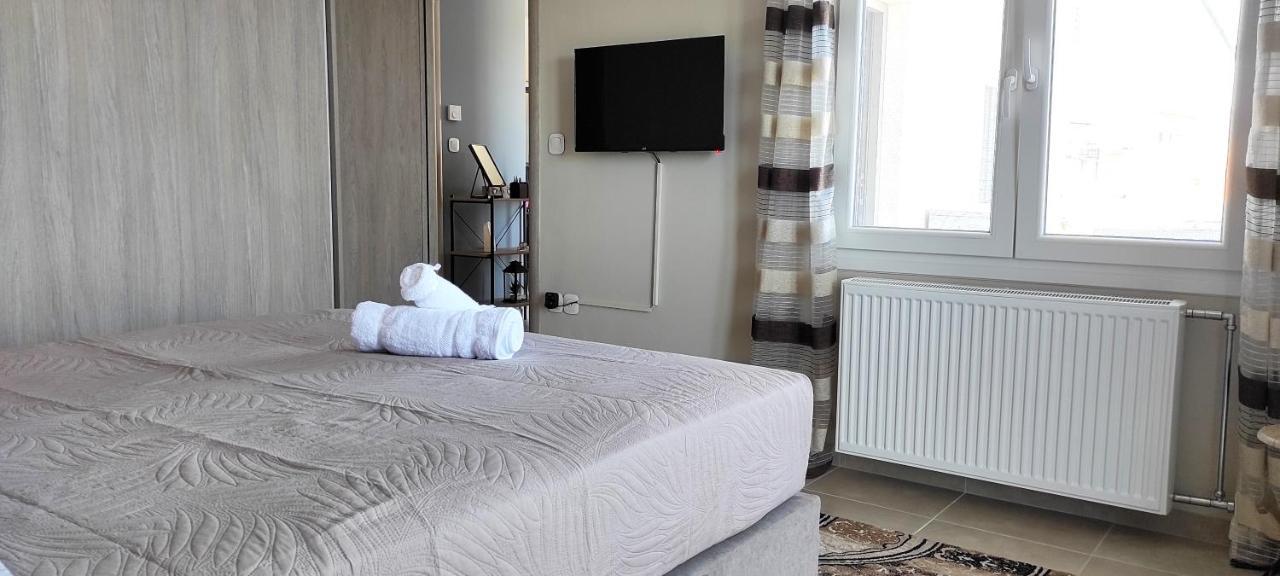 Ferienwohnung Spiros - Full Renovated House 2022 Mármaron Exterior foto